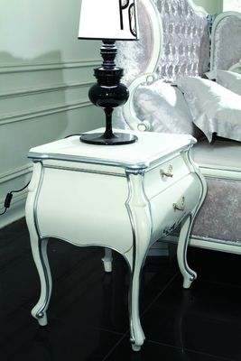 ISO 9001 Victorian Luxury European Bedroom Furniture White Silver Classic Bedroom Sets