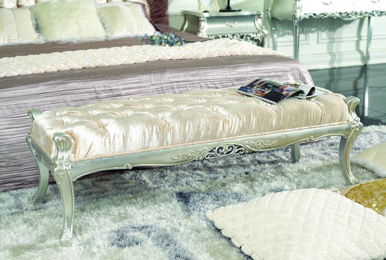 SGS OEM Home Luxury European Bedroom Furniture Wooden Traditional Bed Durable